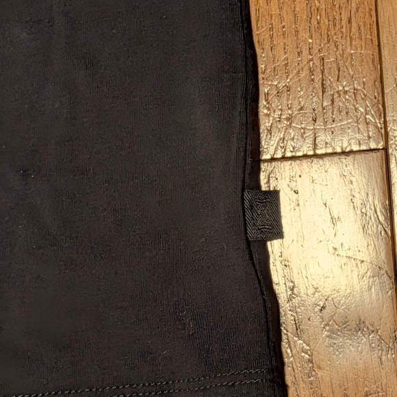 Kit and Ace Black Short Sleeve Tee - Picture 3 of 9